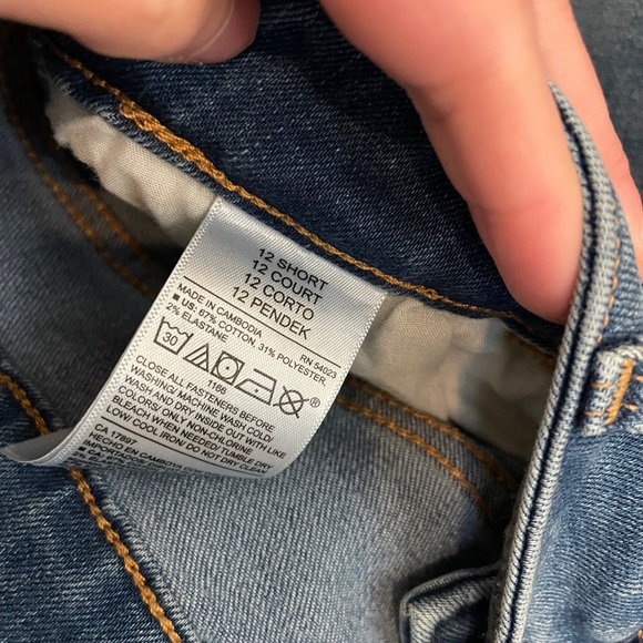 Old Navy Jeans 12S Slim Straight - Picture 3 of 3